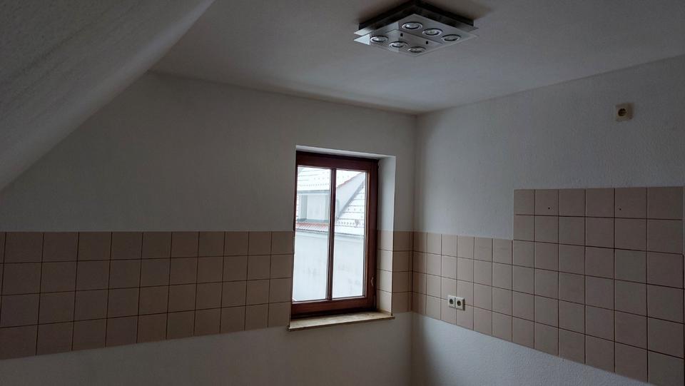 Dachgeschoßwohnung Trochtelfingen - 4 Zimmer, 98 m&sup2;, 580&euro; | Angebot:24756263