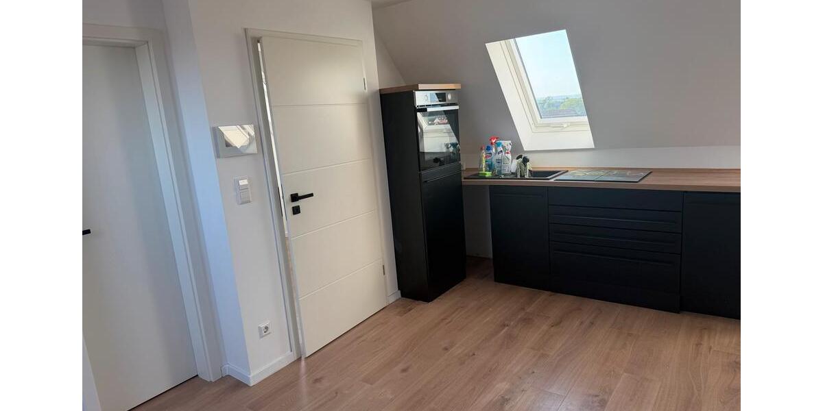 Dachgeschoßwohnung Neustetten - 3 Zimmer, 50 m&sup2;, 725&euro; | Angebot:27616392