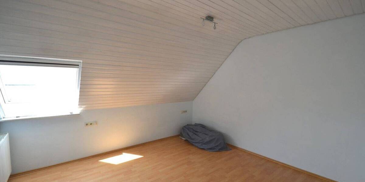 Etagenwohnung Steinenbronn - 3 Zimmer, 65 m&sup2;, 235.000&euro; | Angebot:25704304