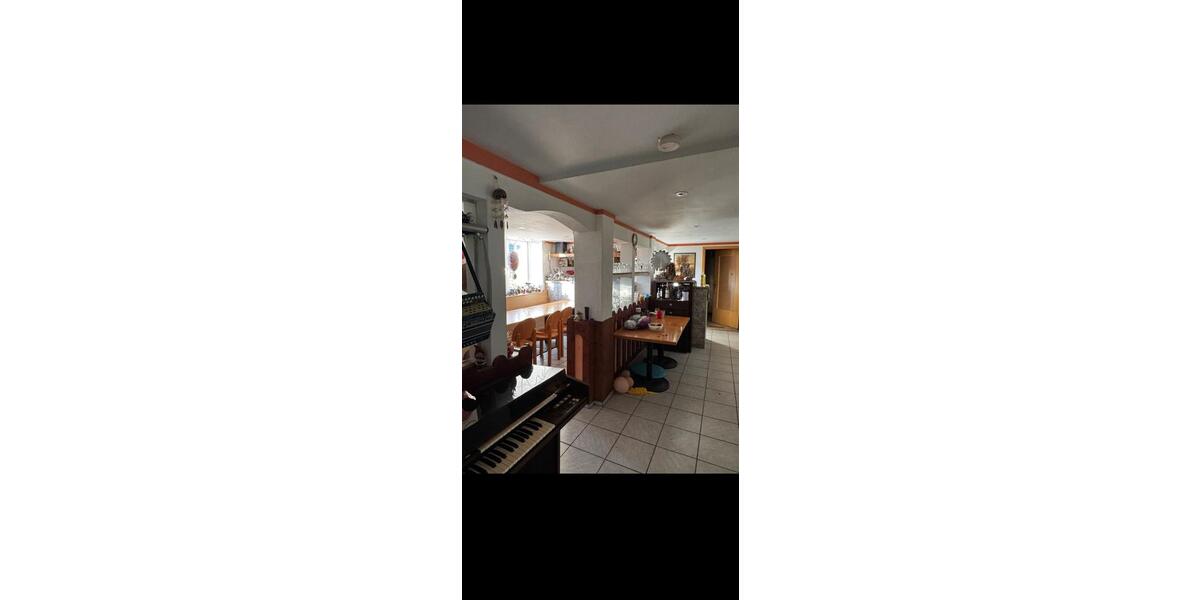 Einfamilienhaus Herrenberg - 7 Zimmer, 131 m&sup2;, 325.000&euro; | Angebot:25414689