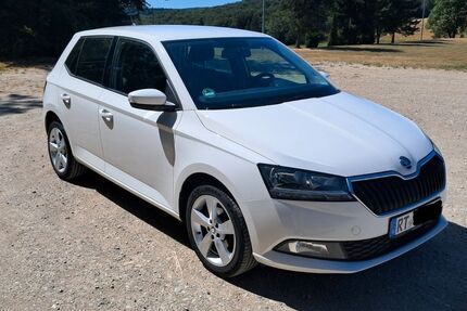 Skoda Fabia 71.600 km 9.999 &euro; St. Johann 72813