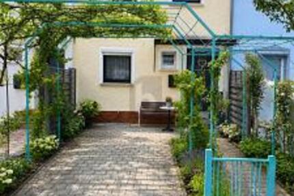 FAMILIENTRAUM MIT GARTEN, GARAGE & STELLPLATZ - Haus Reutlingen Reutlingen-Betzingen | Angebot:26596419