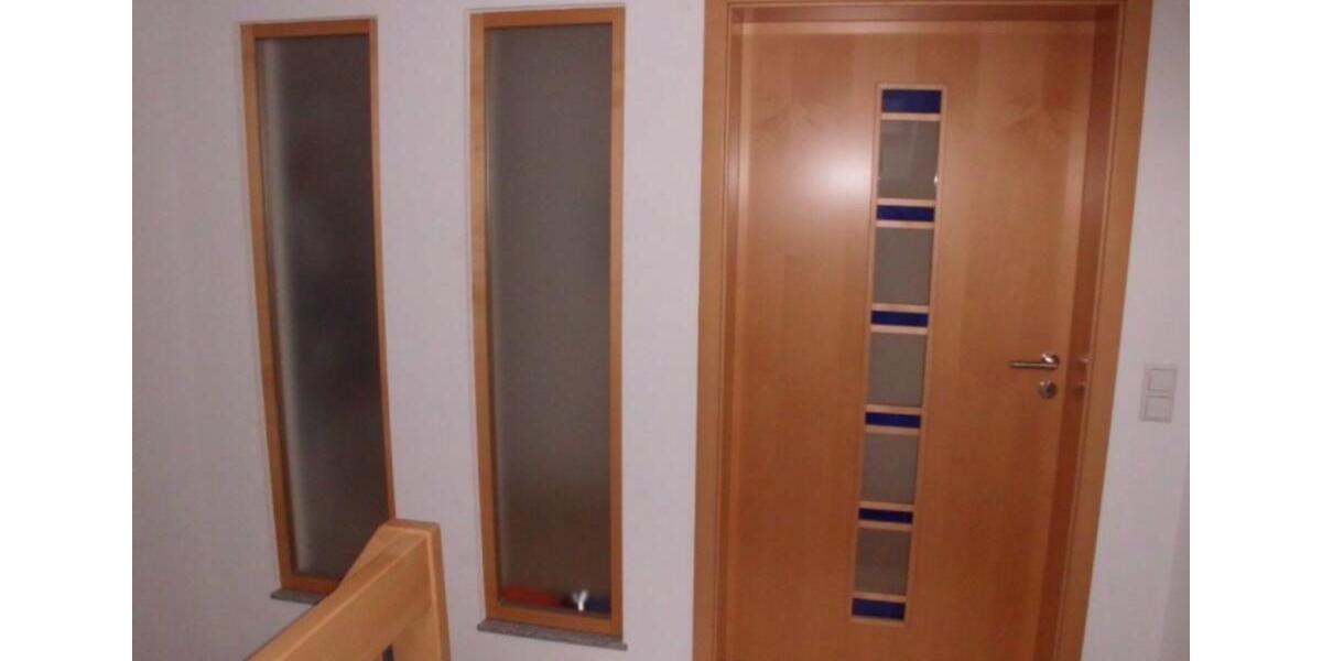 Dachgeschoßwohnung Rottenburg am Neckar - 2 Zimmer, 82 m&sup2;, 490&euro; | Angebot:25272110
