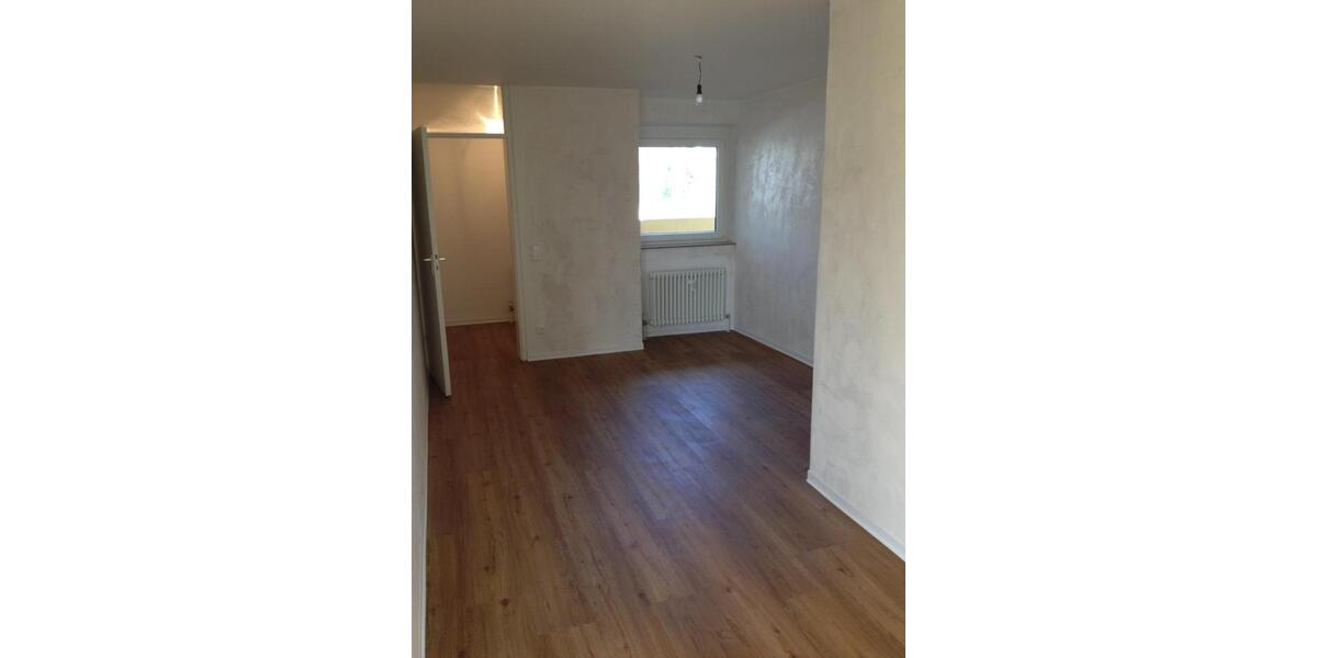 Etagenwohnung Esslingen am Neckar Oberesslingen - 3 Zimmer, 81 m&sup2;, 864&euro; | Angebot:26458989