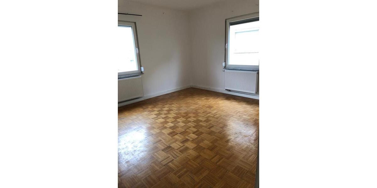 Etagenwohnung Reutlingen Sondelfingen - 4 Zimmer, 97 m&sup2;, 1.200&euro; | Angebot:27599878