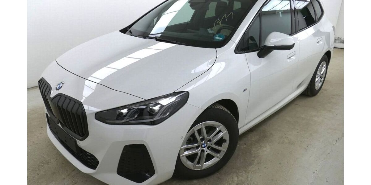 BMW 220 Active Tourer 15.000 km 31.780 &euro; Böblingen 71032