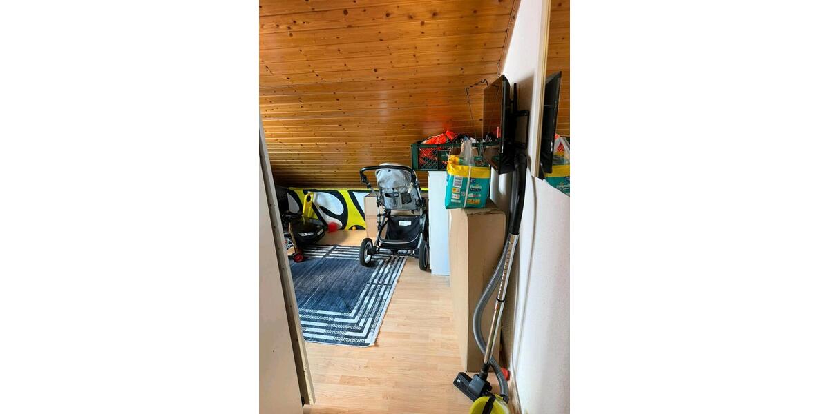 Dachgeschoßwohnung Neustetten - 3 Zimmer, 67 m&sup2;, 970&euro; | Angebot:27581929