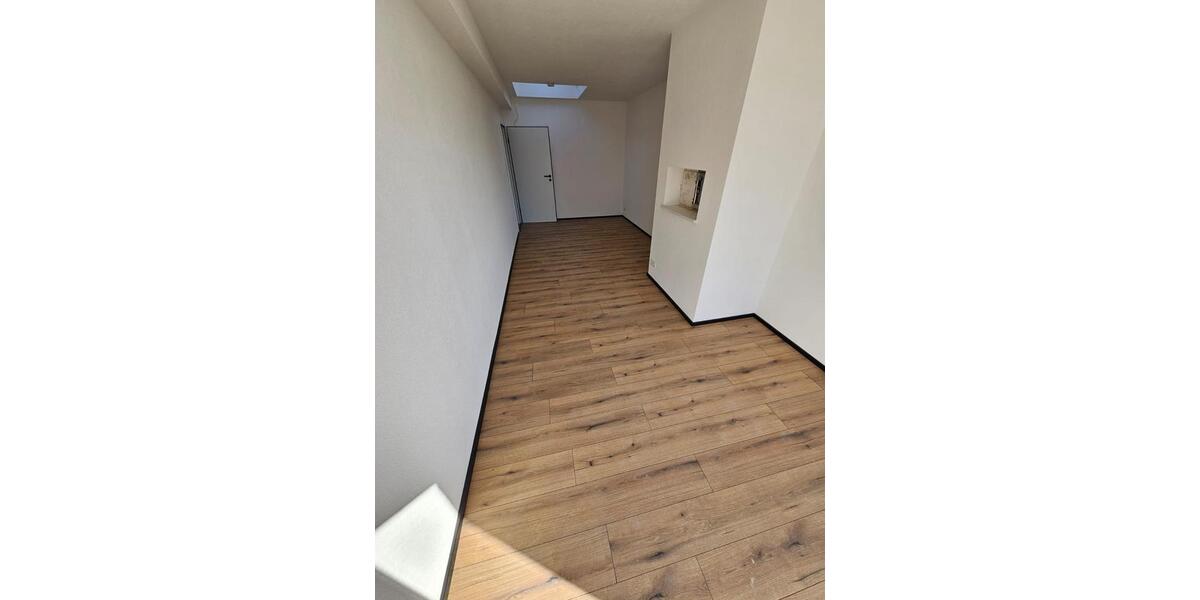 Etagenwohnung Herrenberg - 5 Zimmer, 136 m&sup2;, 530&euro; | Angebot:27600625