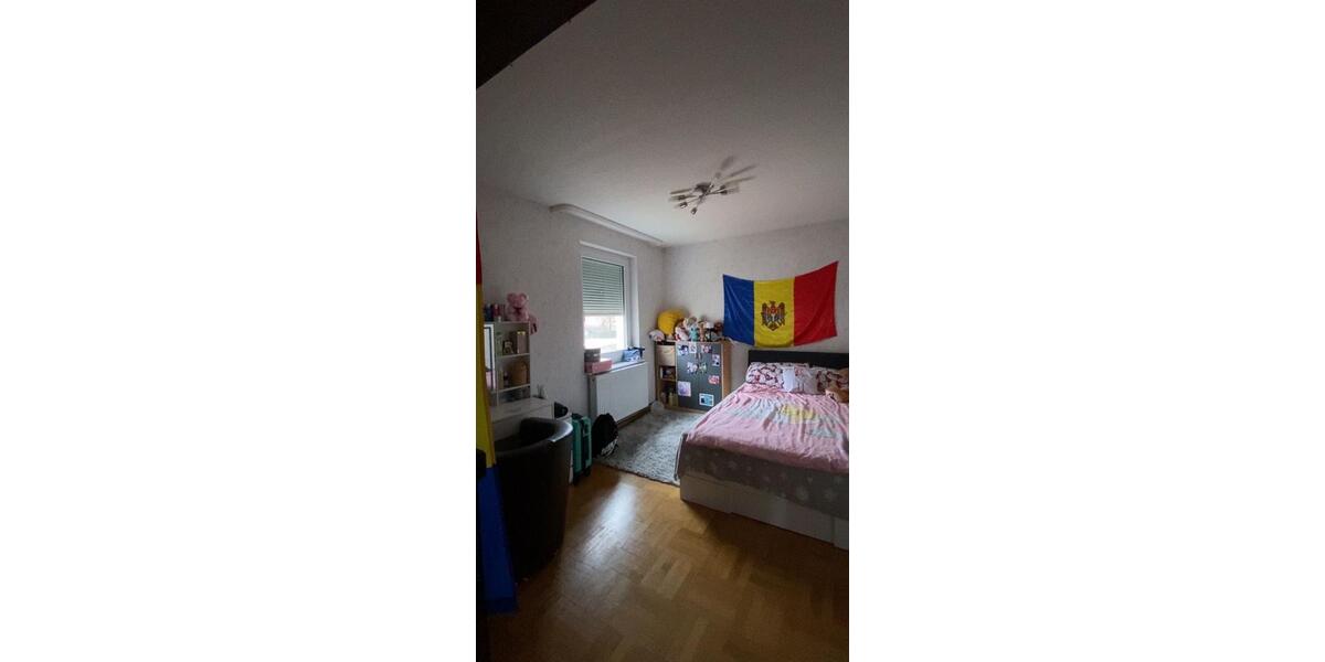 Etagenwohnung Burladingen - 3 Zimmer, 75 m&sup2;, 700&euro; | Angebot:25085081