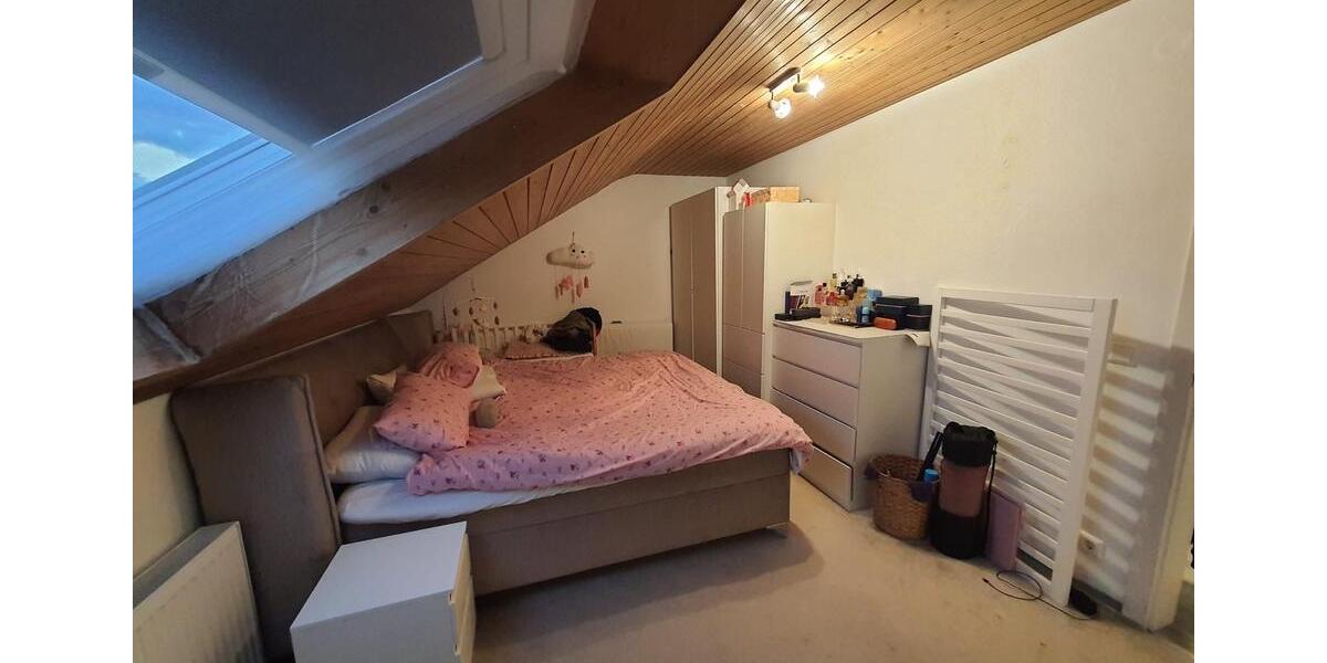 Dachgeschoßwohnung Ehningen - 1 Zimmer, 63 m&sup2;, 1.100&euro; | Angebot:26681898