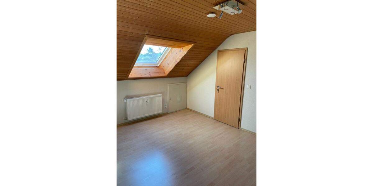 Etagenwohnung Reutlingen Ringelbach - 3 Zimmer, 70 m&sup2;, 280.000&euro; | Angebot:25657615