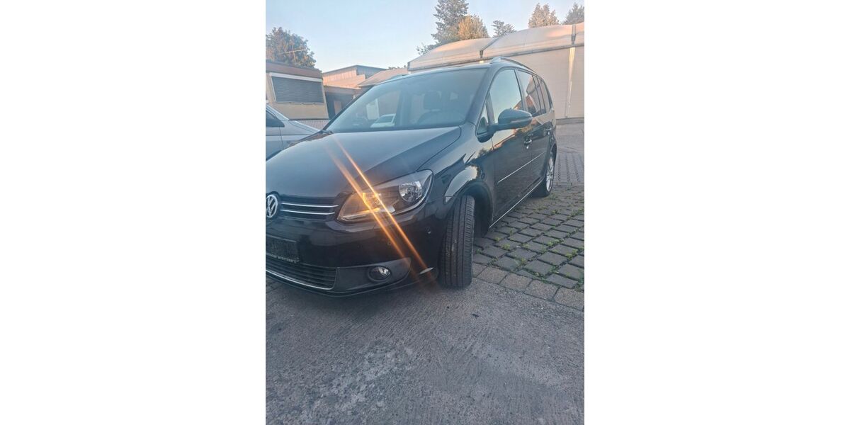 VW Touran 157.480 km 7.499 &euro; Reutlingen 72766