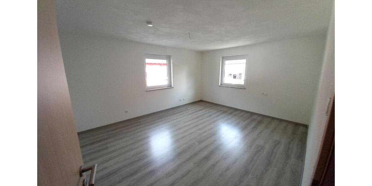 Etagenwohnung Burladingen - 3.5 Zimmer, 85 m&sup2;, 893&euro; | Angebot:25823529