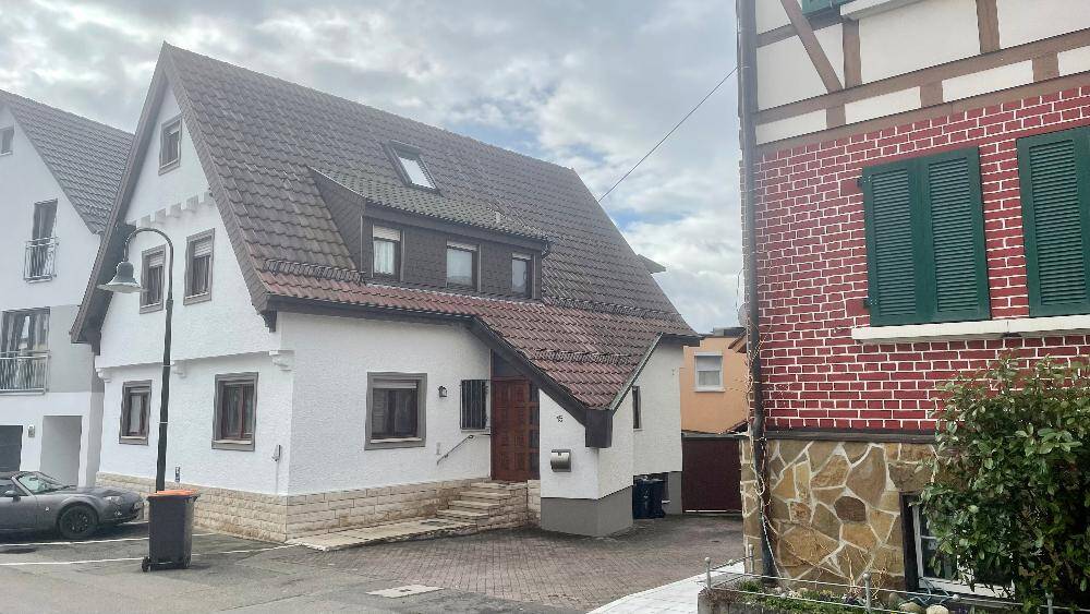 Mehrfamilienhaus, Wohnhaus Steinenbronn - 6 Zimmer, 190 m&sup2;, 2.650&euro; | Angebot:26290912