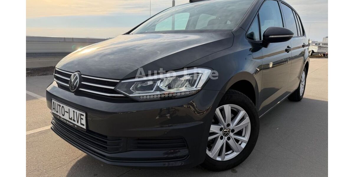 VW Touran 141.431 km 20.990 &euro; Böblingen/Stuttgart 71034