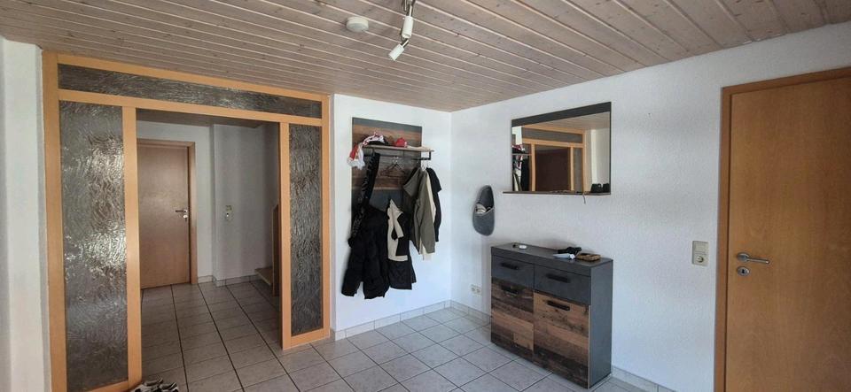 Etagenwohnung Rottenburg am Neckar - 5.5 Zimmer, 160 m&sup2;, 1.600&euro; | Angebot:25920938