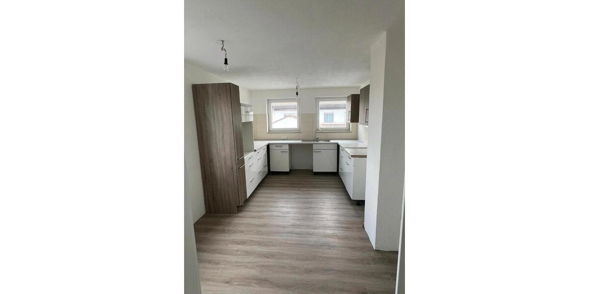 Etagenwohnung Münsingen - 4 Zimmer, 90 m&sup2;, 950&euro; | Angebot:26063408
