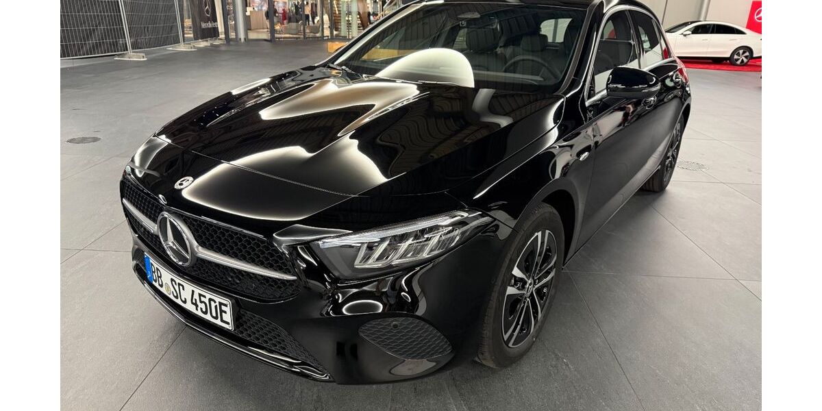 Mercedes-Benz A 250 5.000 km 36.950 &euro; Böblingen 71034