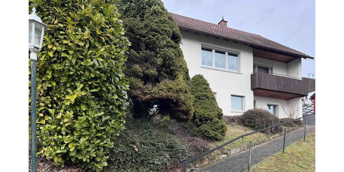 Einfamilienhaus Plochingen - 8 Zimmer, 150 m&sup2;, 499.000&euro; | Angebot:25522877