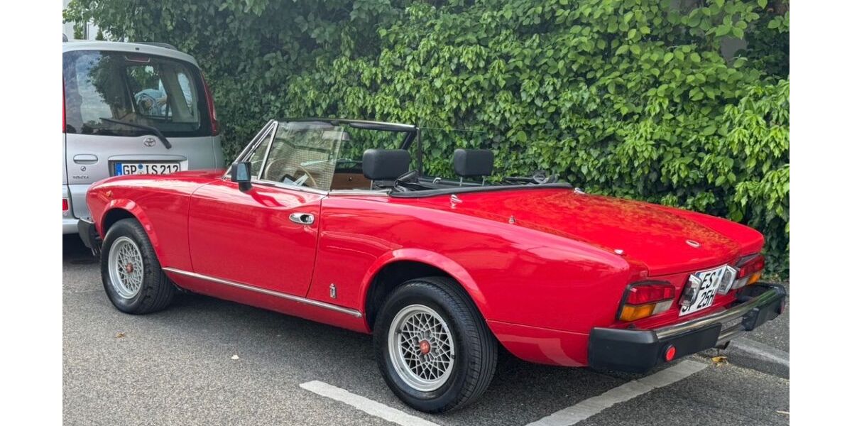 Fiat 124 Spider 8.561 km 16.000 &euro; Ohmden 73275