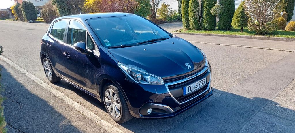 Peugeot 208 63.000 km 7.350 &euro; Mössingen 72116
