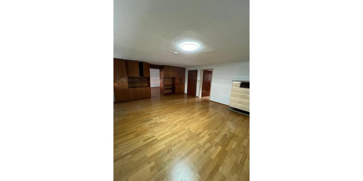 Einfamilienhaus Herrenberg - 5 Zimmer, 140 m&sup2;, 1.295&euro; | Angebot:26184242