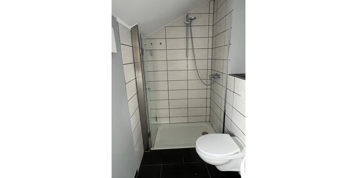 Etagenwohnung St. Johann - 3 Zimmer, 90 m&sup2;, 1.000&euro; | Angebot:25105247