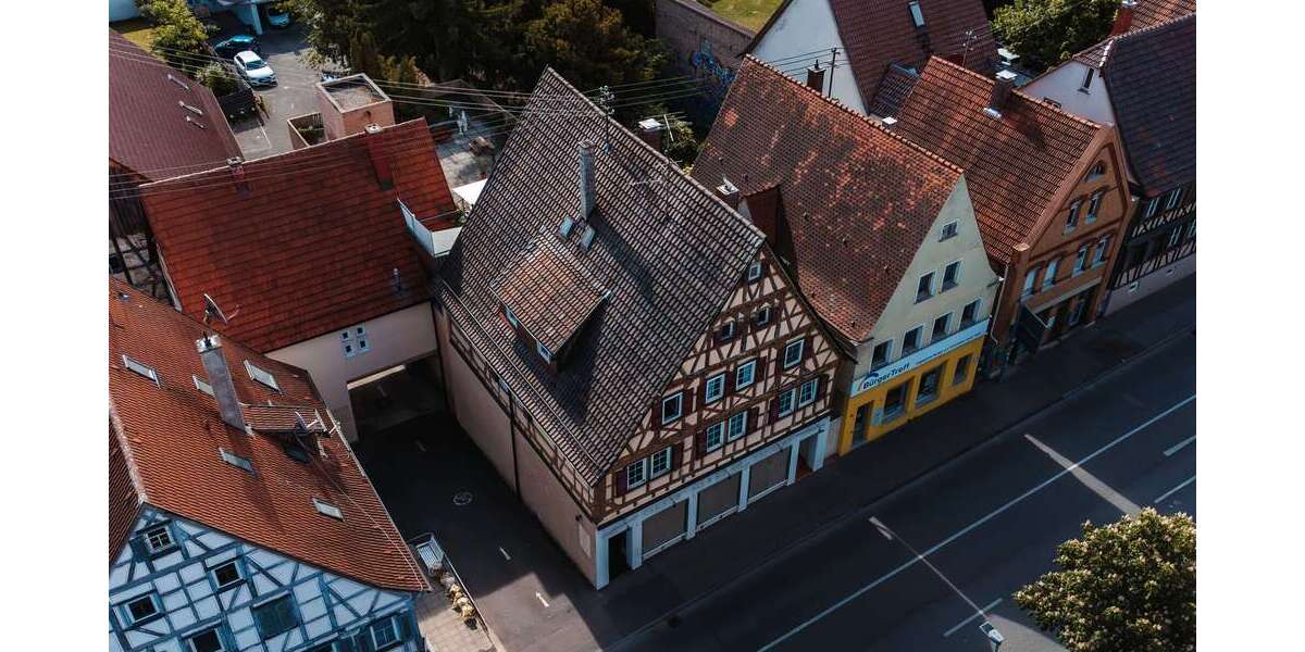 Einfamilienhaus Kirchheim unter Teck - 8 Zimmer, 240 m&sup2;, 1.399.000&euro; | Angebot:23262649