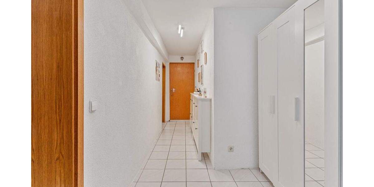 Etagenwohnung Bondorf - 3 Zimmer, 102 m&sup2;, 295.000&euro; | Angebot:25662552