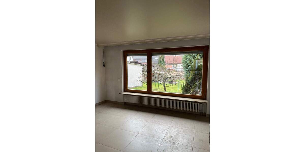 Einfamilienhaus Dettingen an der Erms - 8 Zimmer, 178 m&sup2;, 410.000&euro; | Angebot:25845877