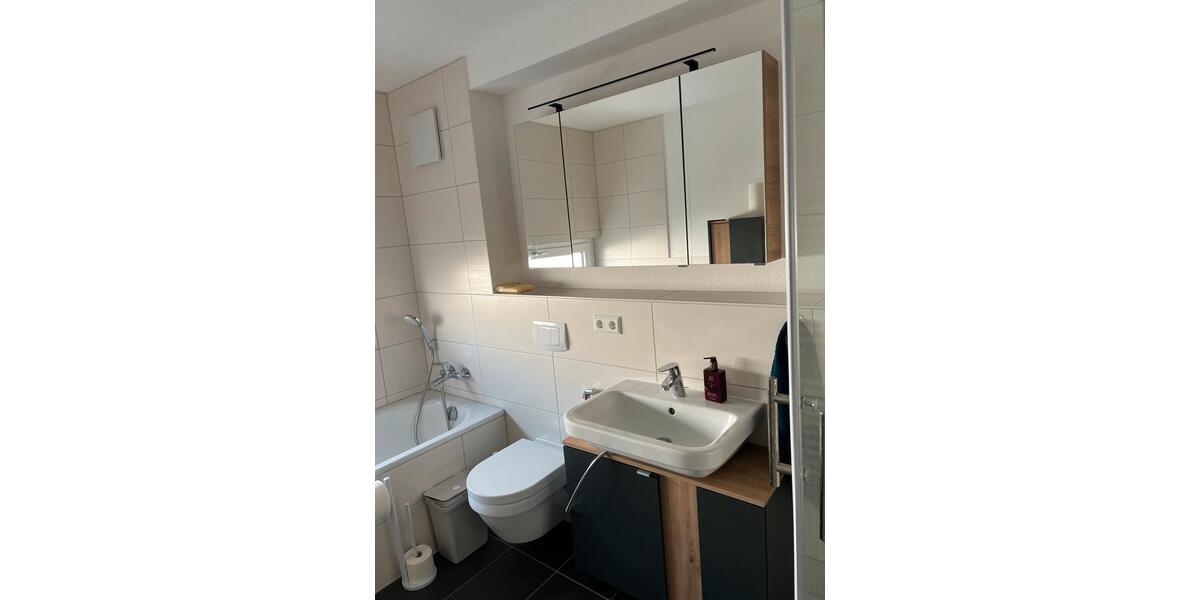 Etagenwohnung Esslingen am Neckar Brühl - 5 Zimmer, 127 m&sup2;, 2.500&euro; | Angebot:25292623