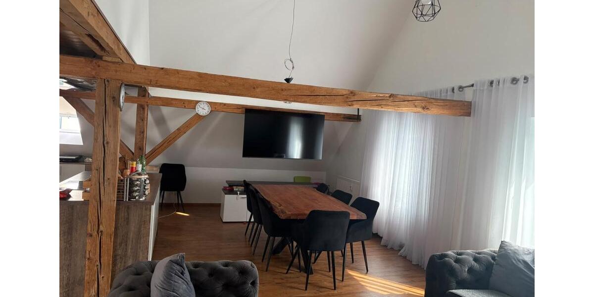 Maisonettenwohnung Herrenberg - 6 Zimmer, 150 m&sup2;, 1.550&euro; | Angebot:27606285