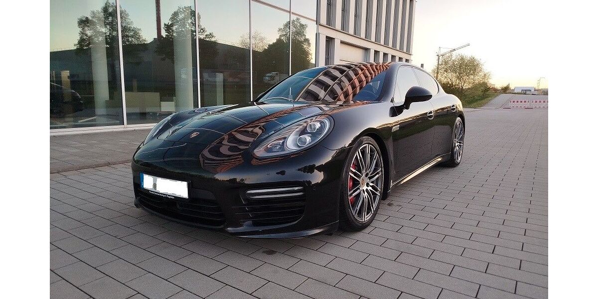Porsche Panamera 187.500 km 27.500 &euro; Neckartailfingen 72666
