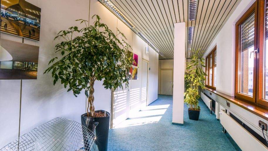 Gewerbeobjekt Esslingen am Neckar Pliensauvorstadt - 1.090&euro; | Angebot:25874798