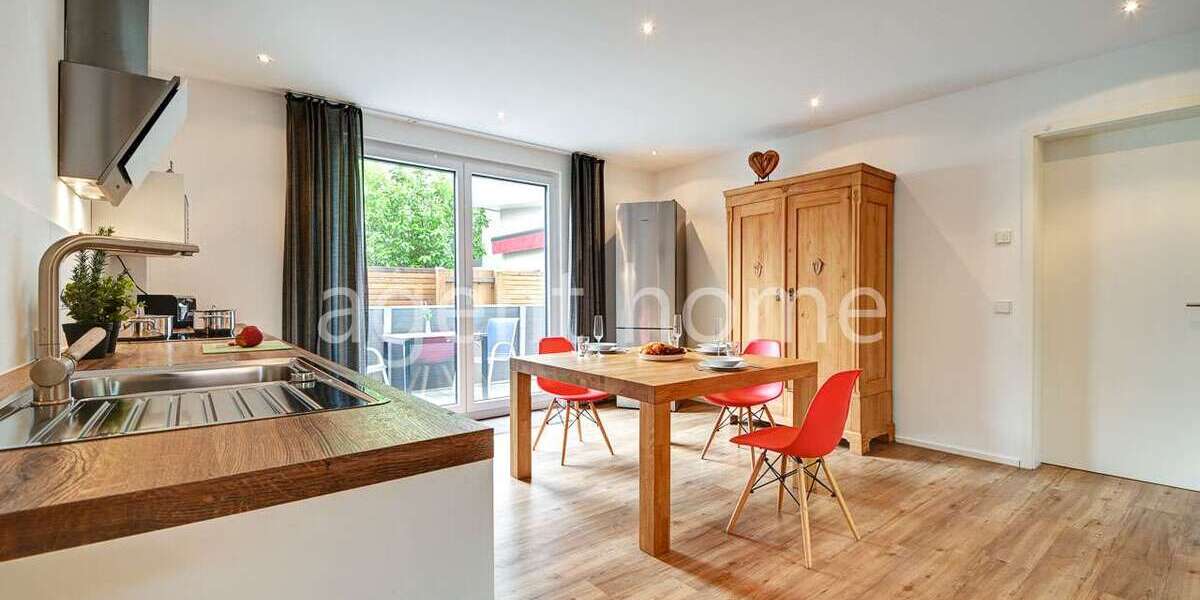 Etagenwohnung Reutlingen Altenburg - 3.5 Zimmer, 105 m&sup2;, 2.050&euro; | Angebot:26103545