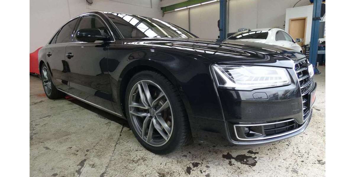 Audi A8 121.000 km 30.899 &euro; Metzingen 72555