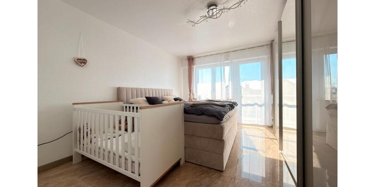 Etagenwohnung Esslingen am Neckar Oberesslingen - 3.5 Zimmer, 82 m&sup2;, 299.000&euro; | Angebot:26042498