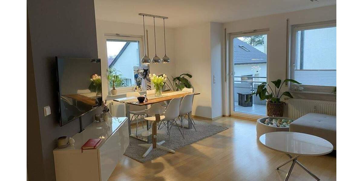 Etagenwohnung Köngen - 3 Zimmer, 74 m&sup2;, 900&euro; | Angebot:25837488