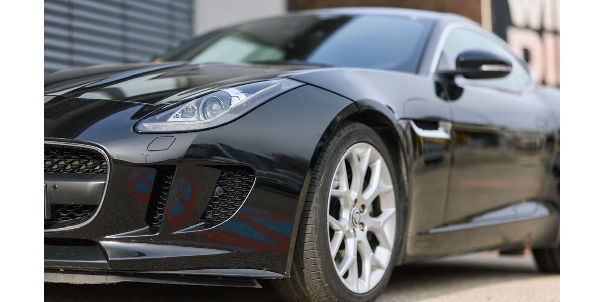 Jaguar F-Type 98.431 km 39.990 &euro; Reutlingen 72762