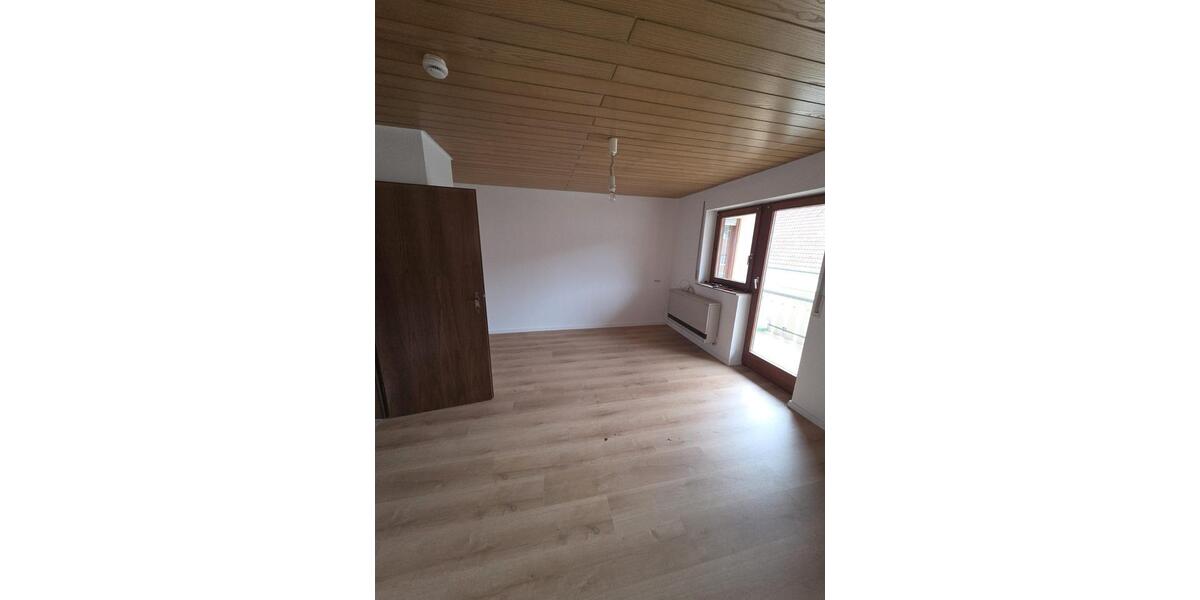 Doppelhaushälfte Gammertingen - 4 Zimmer, 180 m&sup2;, 1.300&euro; | Angebot:26043136