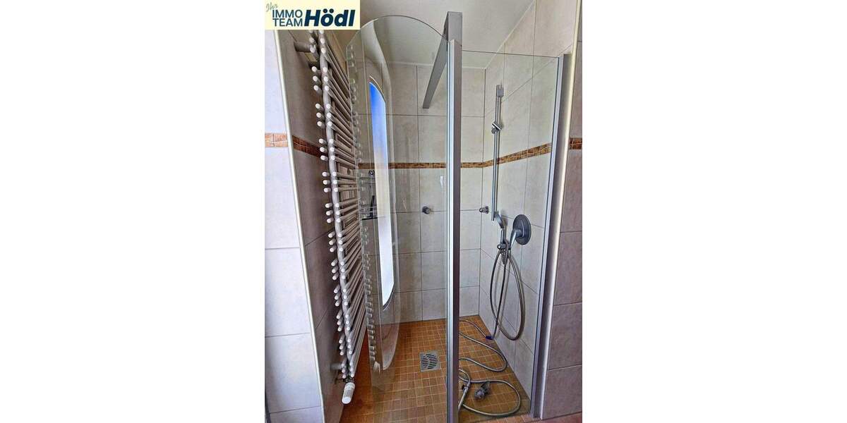 Etagenwohnung Bitz - 4 Zimmer, 146 m&sup2;, 950&euro; | Angebot:25698180