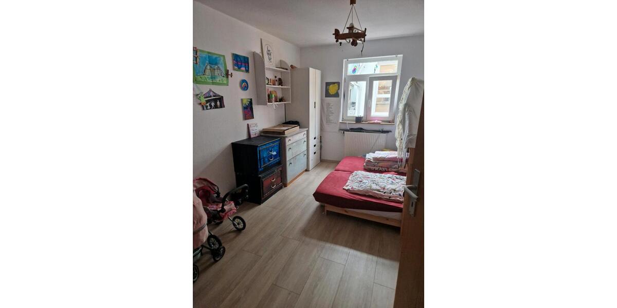 Etagenwohnung Rottenburg am Neckar - 3 Zimmer, 77 m&sup2;, 1.237&euro; | Angebot:27608573