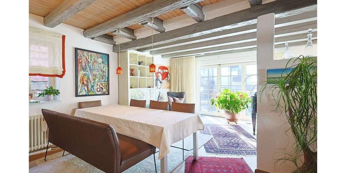 Doppelhaushälfte Ehningen - 4 Zimmer, 135 m&sup2;, 1.755&euro; | Angebot:25734461