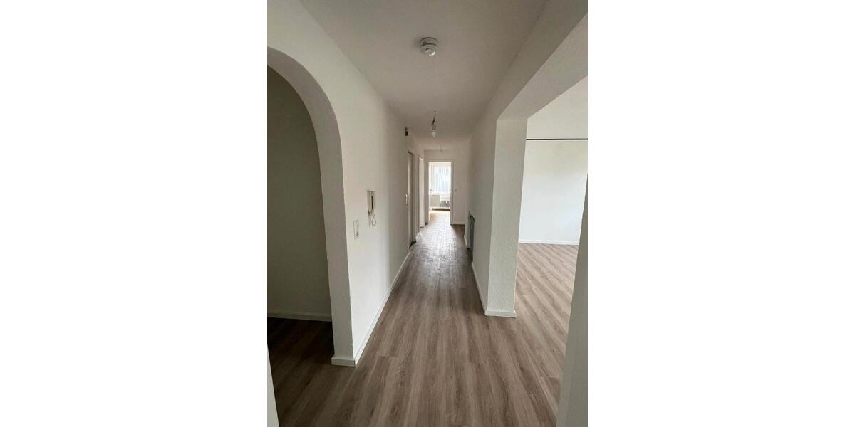 Etagenwohnung Münsingen - 4 Zimmer, 90 m&sup2;, 950&euro; | Angebot:26063408