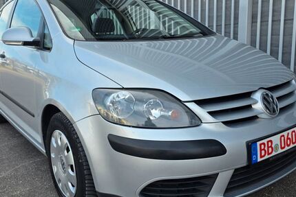 VW Golf 122.000 km 5.500 &euro; Holzgerlingen 71088