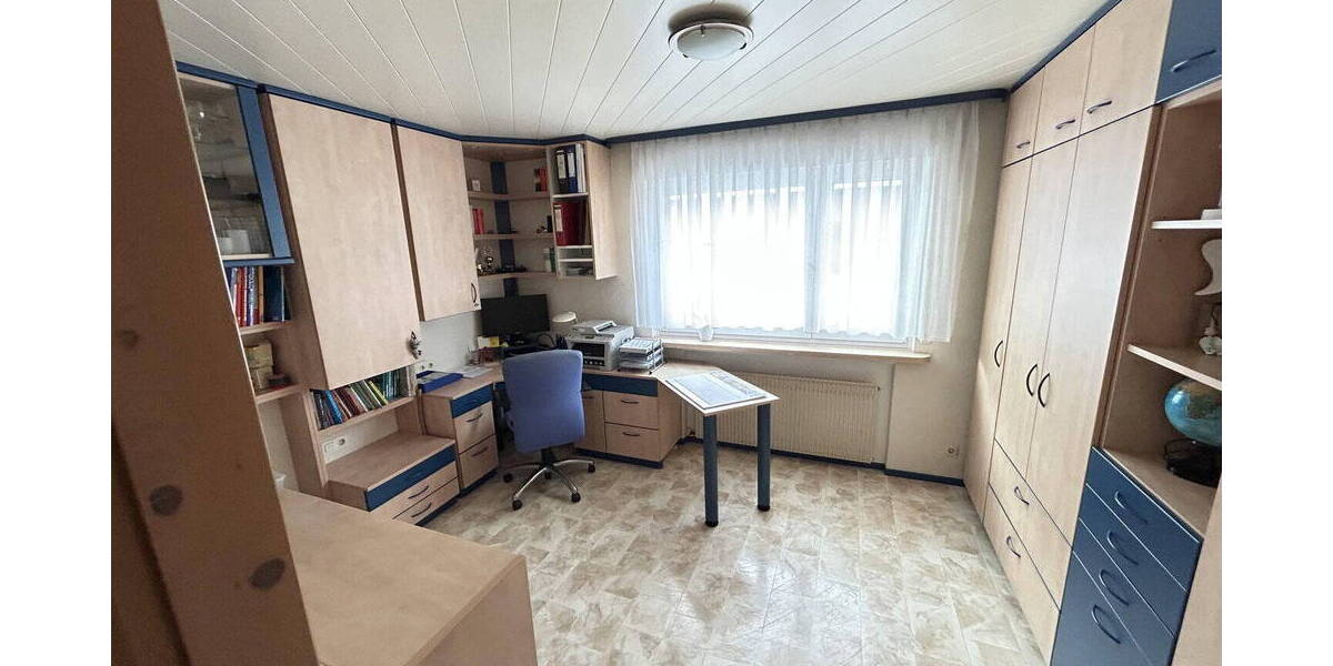 Mehrfamilienhaus, Wohnhaus Ehningen - 9 Zimmer, 250 m&sup2;, 875.000&euro; | Angebot:25654347