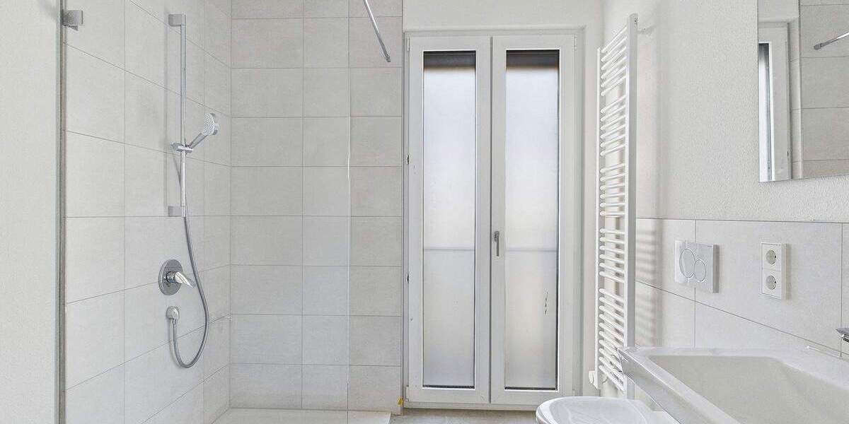 Etagenwohnung Sindelfingen Ost - 2 Zimmer, 60 m&sup2;, 1.280&euro; | Angebot:25676090