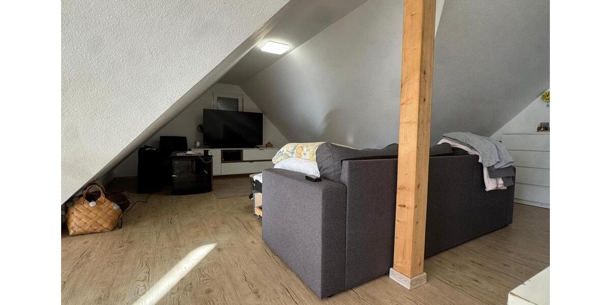 Dachgeschoßwohnung Neuffen - 2 Zimmer, 48 m&sup2;, 740&euro; | Angebot:24875416
