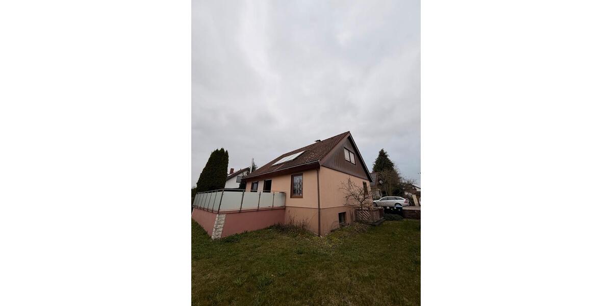 Einfamilienhaus Hohenstein - 5 Zimmer, 139 m&sup2;, 1.500&euro; | Angebot:26637819