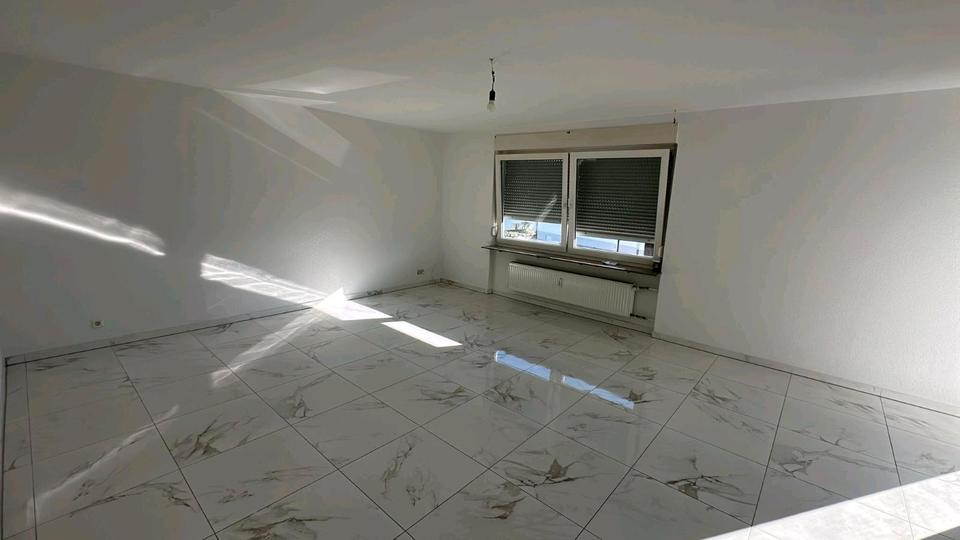 Etagenwohnung Wendlingen am Neckar - 4 Zimmer, 120 m&sup2;, 2.050&euro; | Angebot:26012946